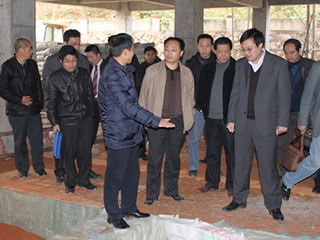 建甌市委書記余建坤、市長陳宗榮率各科、局領(lǐng)導(dǎo)到我公司調(diào)研