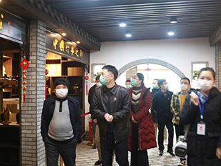 市委書(shū)記陳建新調(diào)研雙龍戲珠酒業(yè)復(fù)工復(fù)產(chǎn)工作