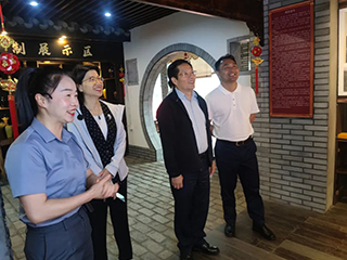 省財政廳調研組蒞臨福建雙龍戲珠酒業(yè)有限公司開展工作調研